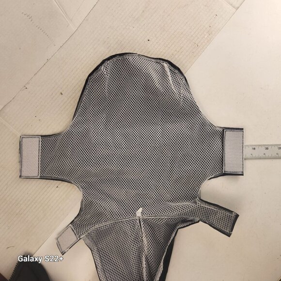 Dog Raincoat With Reflective Strip Black Nylon Mesh Lining Hook & Closure - Picture 4 of 11